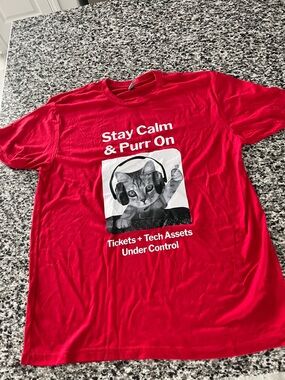 Red Cat Graphic Tee - Stay Calm & Purr On